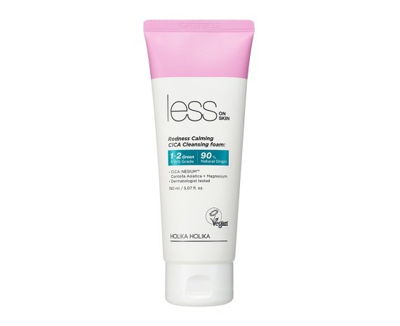 Less on Skin Redness Calming CICA Cleansing Foam